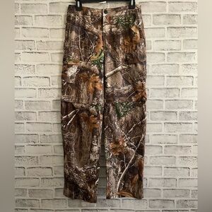 Youth Boy’s MAGELLAN outdoor Realtree zip off water wicking camouflage pants Lg